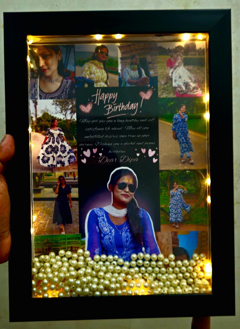 Elegant Pearls Moving Photo Frame
